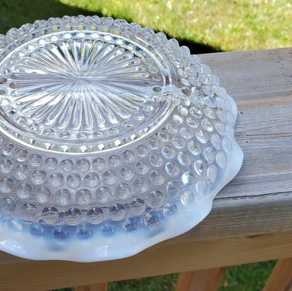 Moonstone divided candy dish - Picture 2 of 3